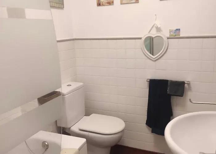 Apartament Edificio Tudor Un Mirador Al Cantabrico