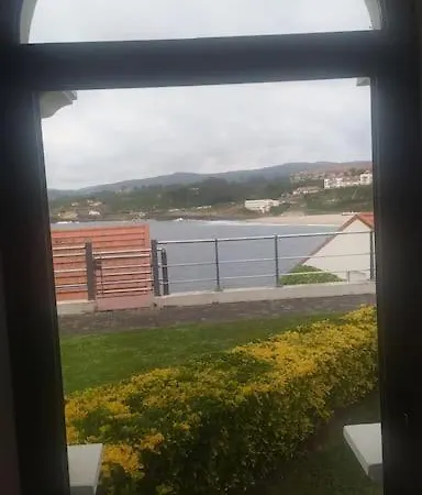 Edificio Tudor Un Mirador Al Cantabrico * コミージャス