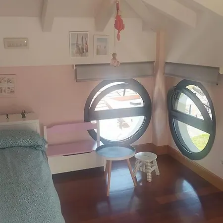 Edificio Tudor Un Mirador Al Cantabrico アパート